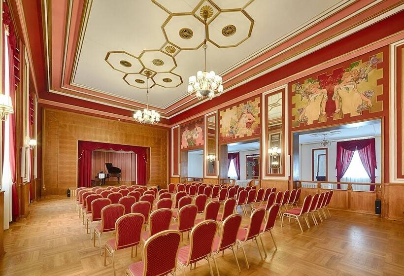 Focus Hotel Premium Pod Orłem