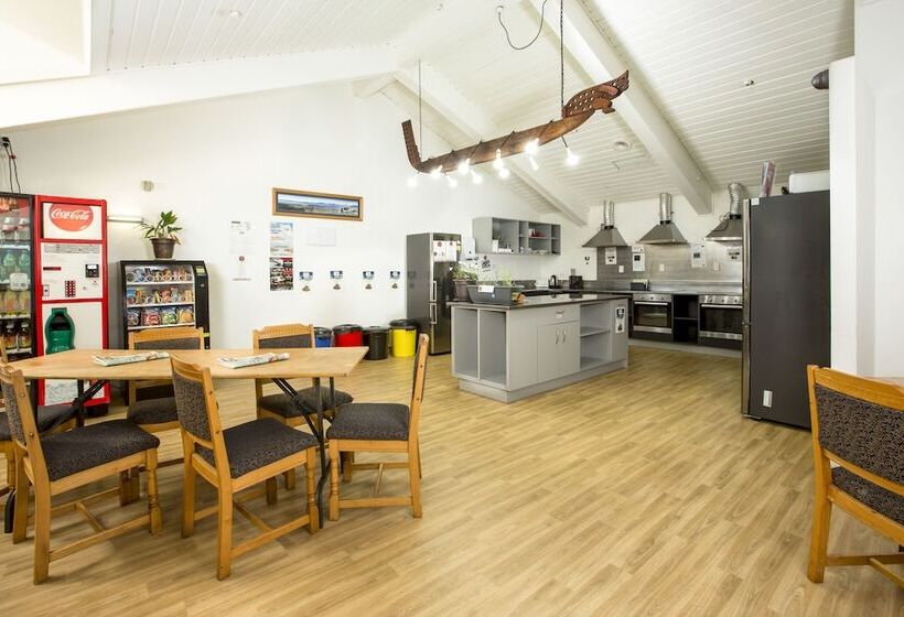 בית מלון כפרי Four Canoes