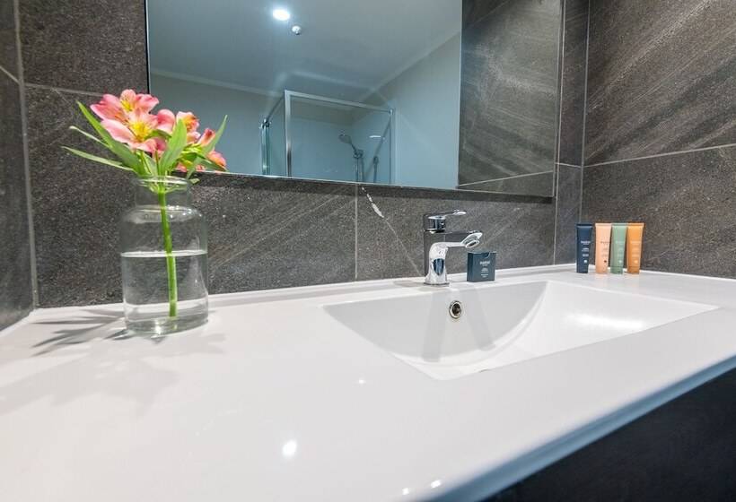 בית מלון כפרי Four Canoes