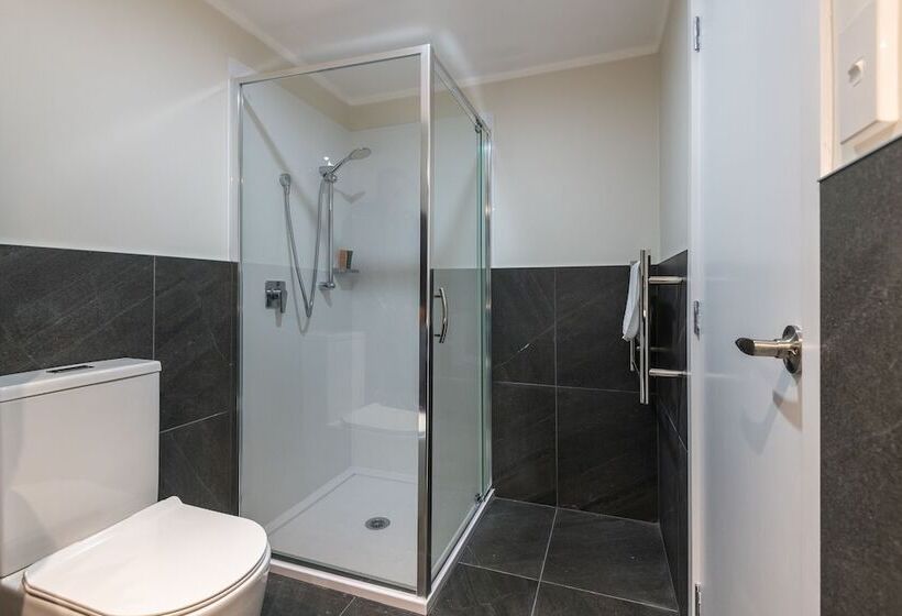 בית מלון כפרי Four Canoes