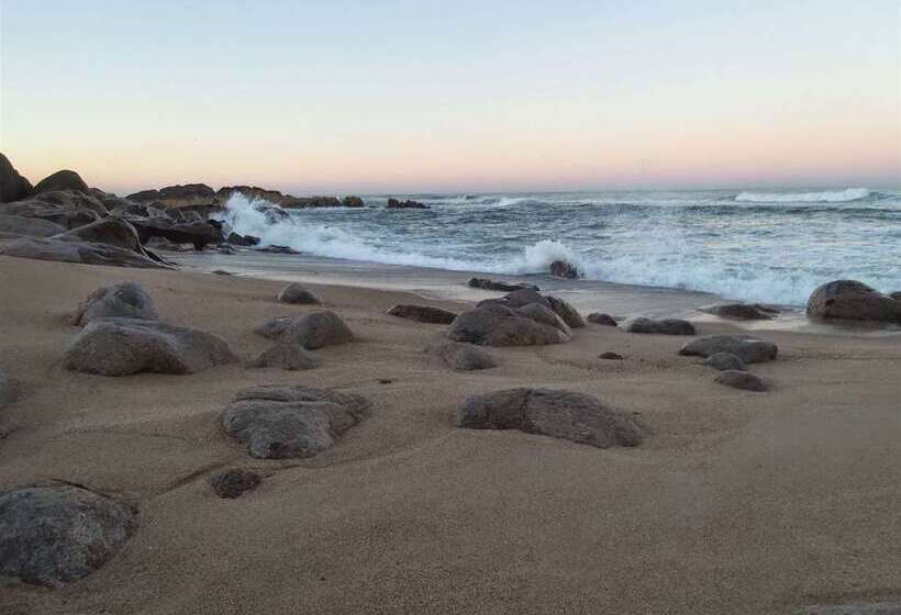 בית מלון כפרי Golden Tulip Porto Gaia