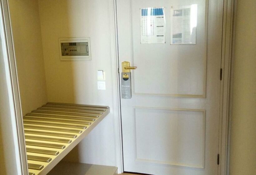 בית מלון כפרי Golden Tulip Porto Gaia