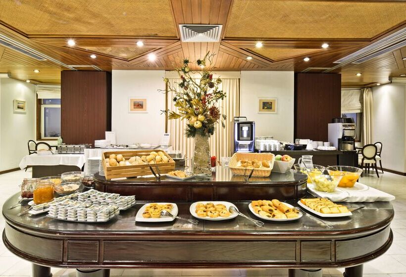 בית מלון כפרי Golden Tulip Porto Gaia