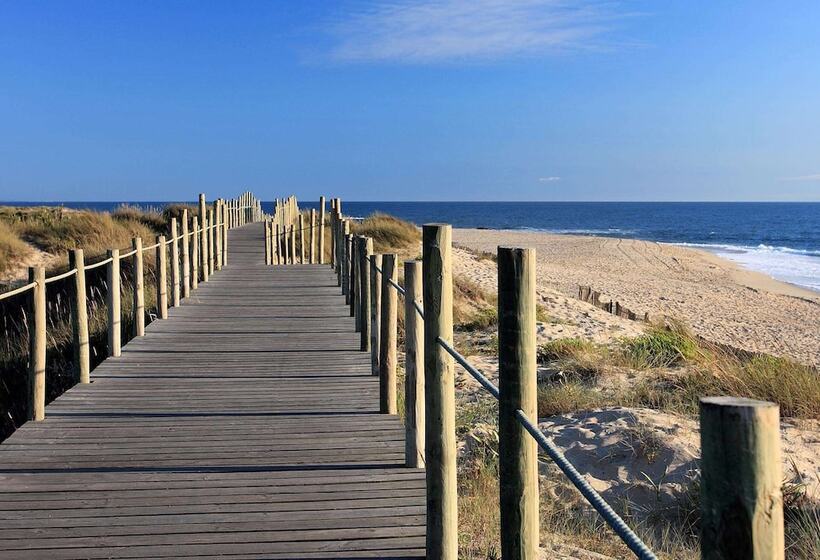 בית מלון כפרי Golden Tulip Porto Gaia