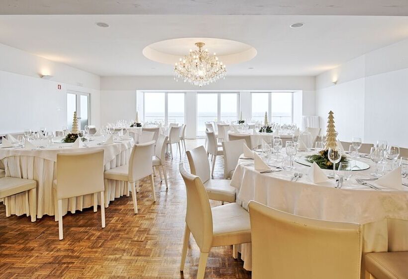 בית מלון כפרי Golden Tulip Porto Gaia