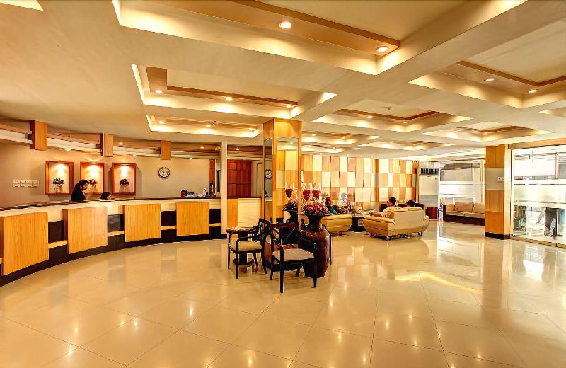 هتل Grand Astoria