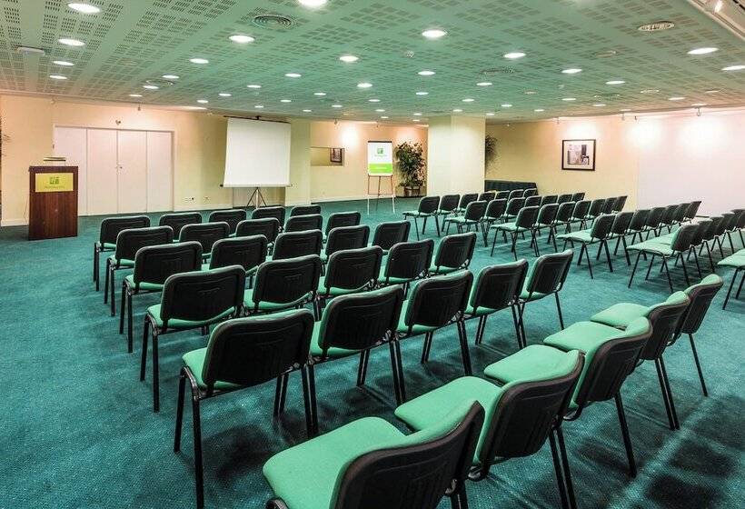 هتل Holiday Inn Lisbon, An Ihg