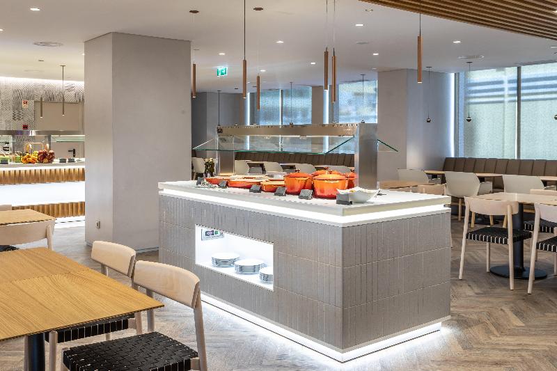 هتل Holiday Inn Lisbon, An Ihg