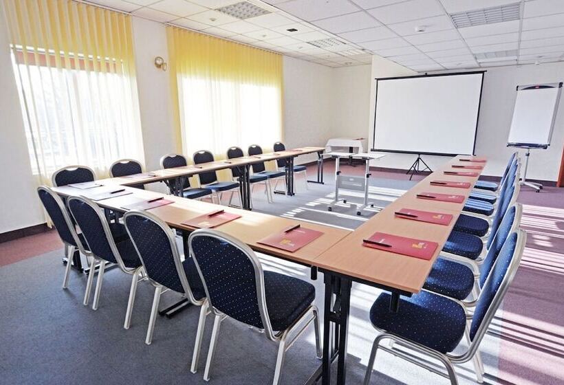 هتل Hp Park Poznań Malta