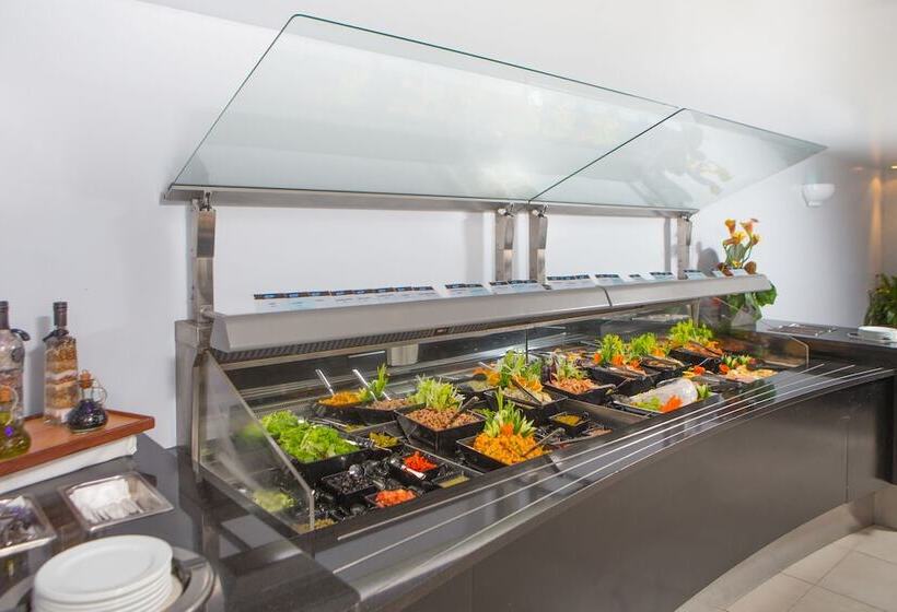 James Cook Hotel Grand Chancellor