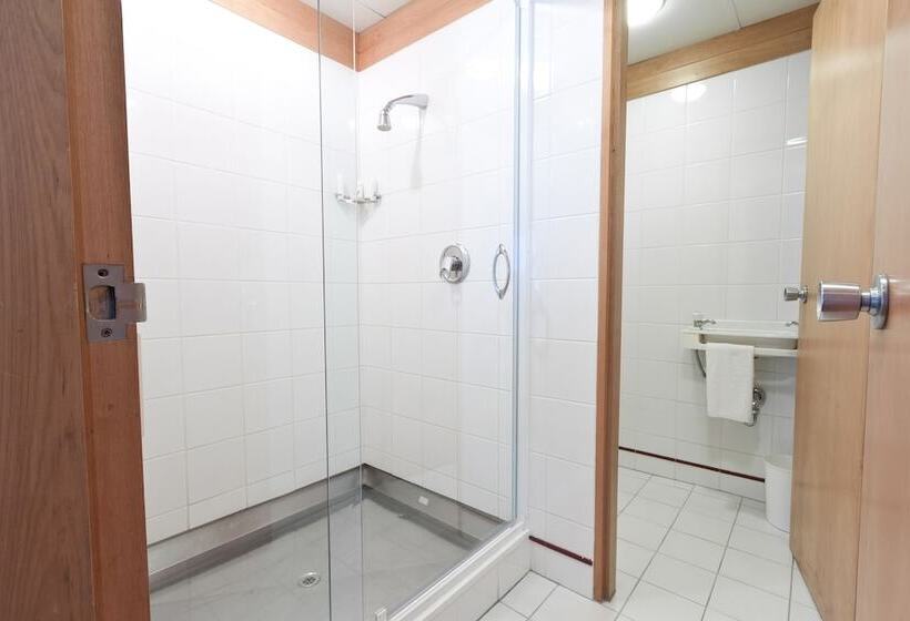 James Cook Hotel Grand Chancellor