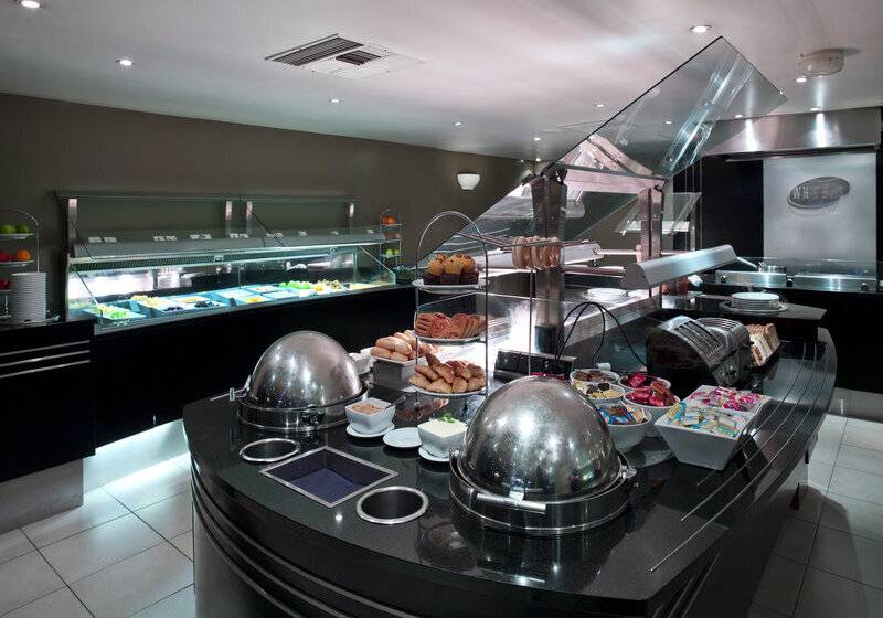 James Cook Hotel Grand Chancellor