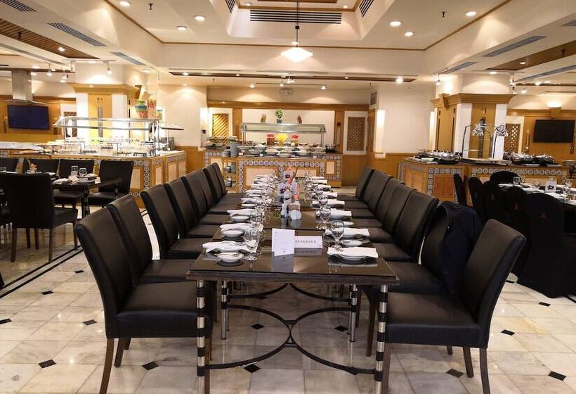 هتل Karachi Marriott