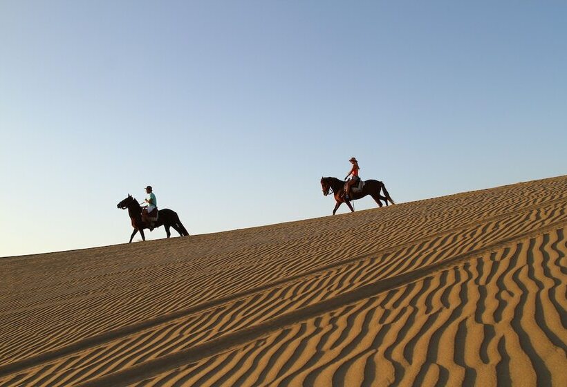 هتل Las Dunas