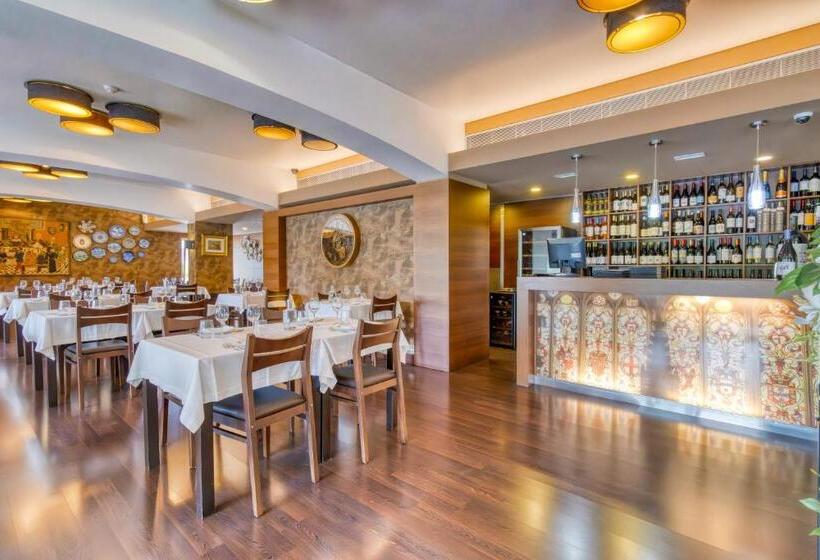 Отель Lis Batalha