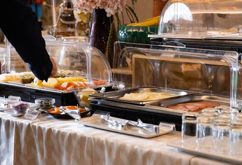 Отель Lis Batalha