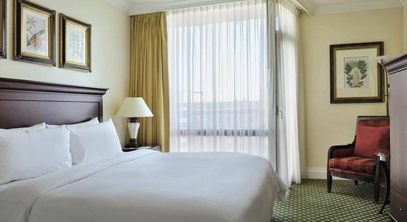 هتل Lisbon Marriott