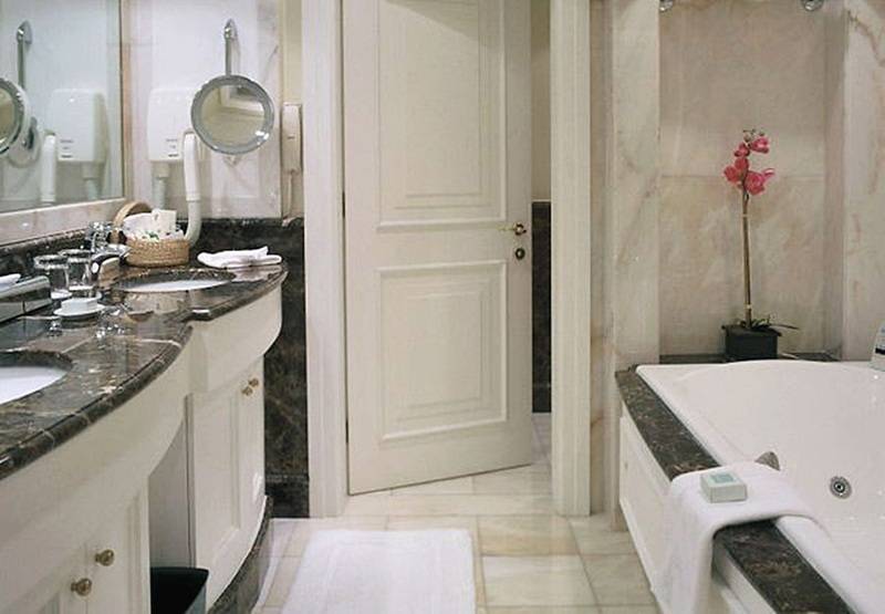 هتل Lisbon Marriott