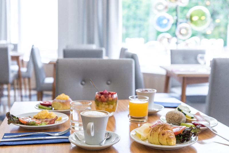 هتل Londres Estoril / Cascais