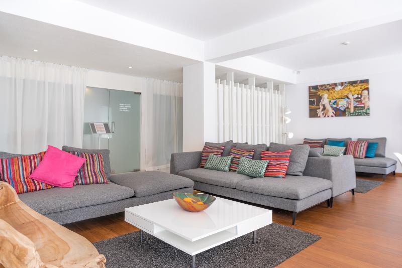 هتل Londres Estoril / Cascais