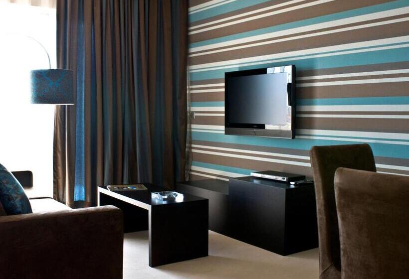 هتل Lutecia Smart Design