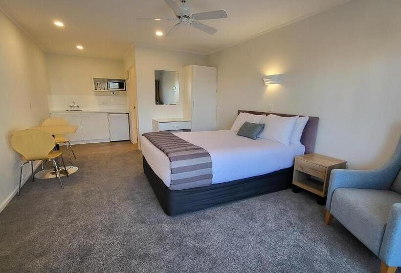 فندق Manukau Motor Lodge