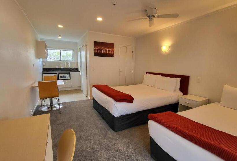 فندق Manukau Motor Lodge