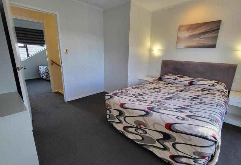 فندق Manukau Motor Lodge