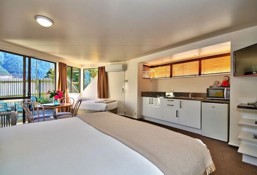 هتل Melbourne Lodge