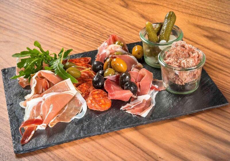 هتل Mercure Toruń Centrum