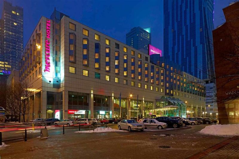 בית מלון כפרי Mercure Warszawa Centrum