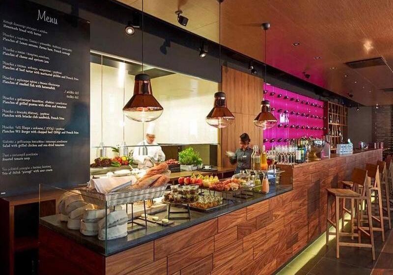 בית מלון כפרי Mercure Warszawa Centrum