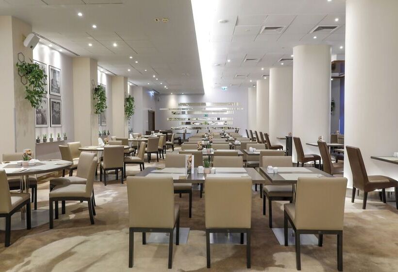 فندق Mercure Warszawa Grand