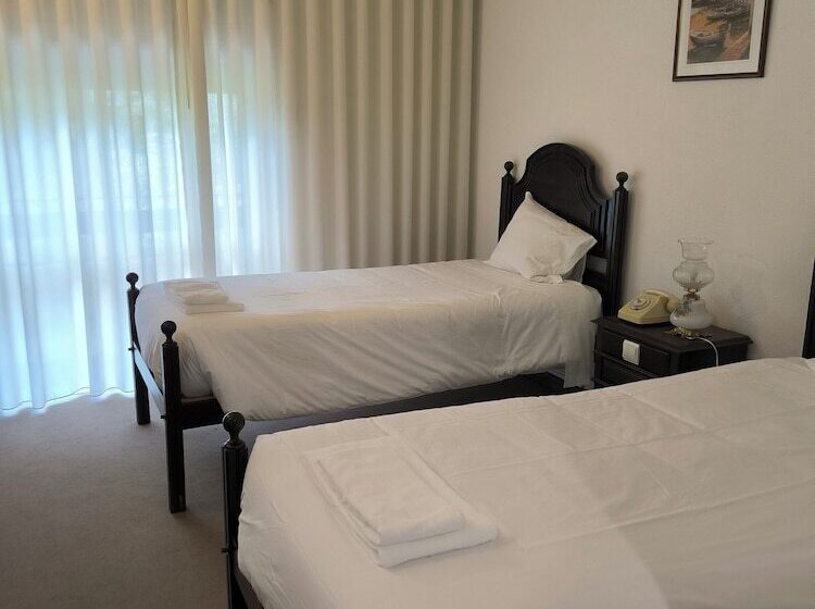 Отель Mira Serra