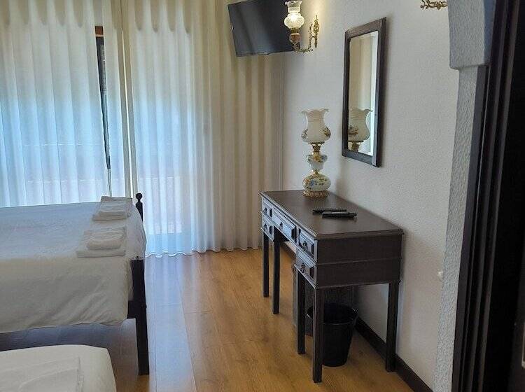 Отель Mira Serra