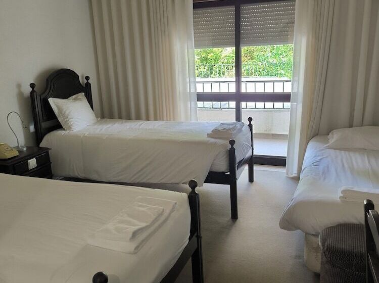 Отель Mira Serra