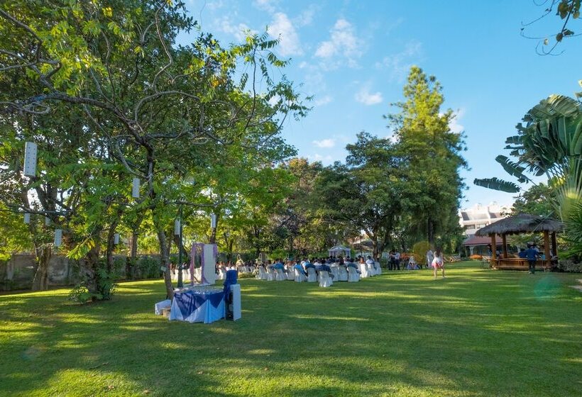 هتل Montebello Villa