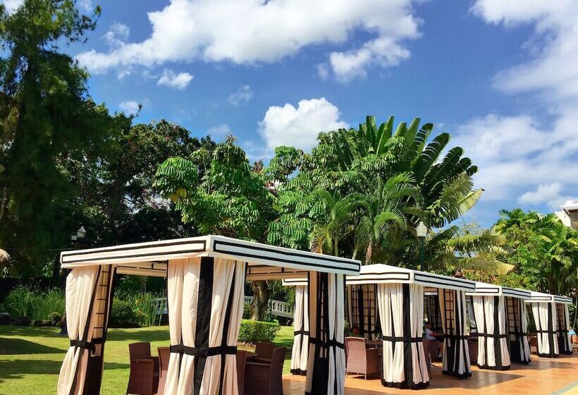 هتل Montebello Villa