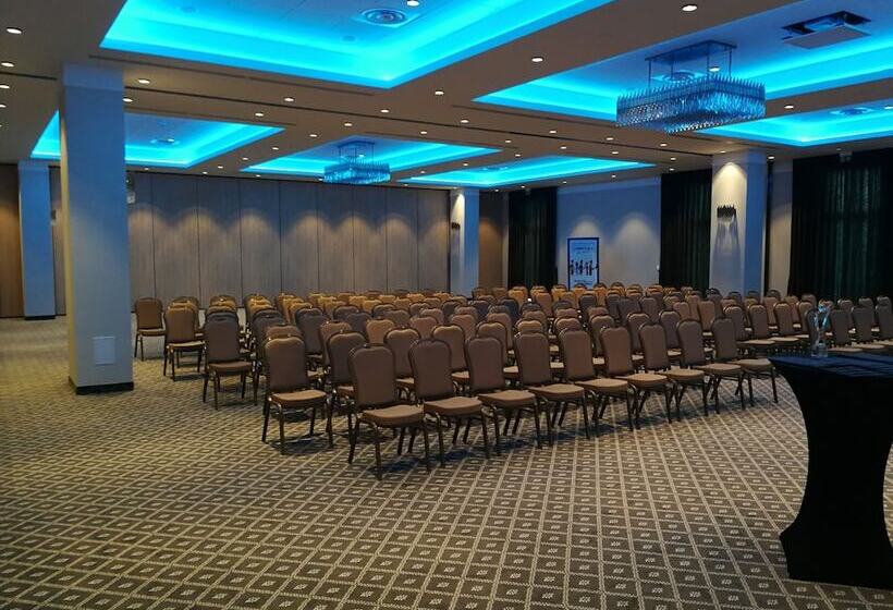 هتل Mrągowo Resort&spa