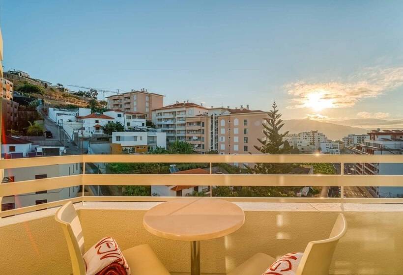 هتل Muthu Raga Madeira