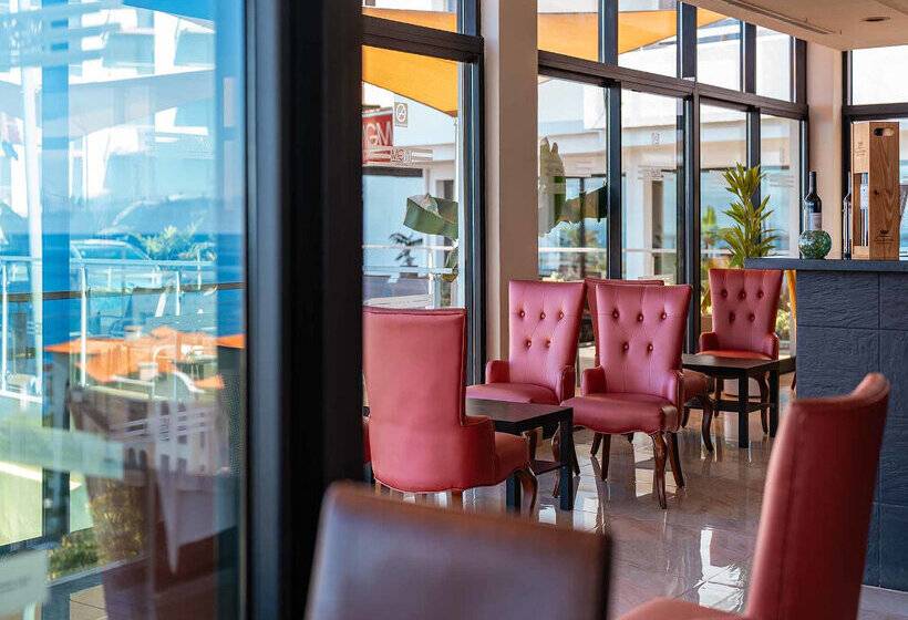 هتل Muthu Raga Madeira