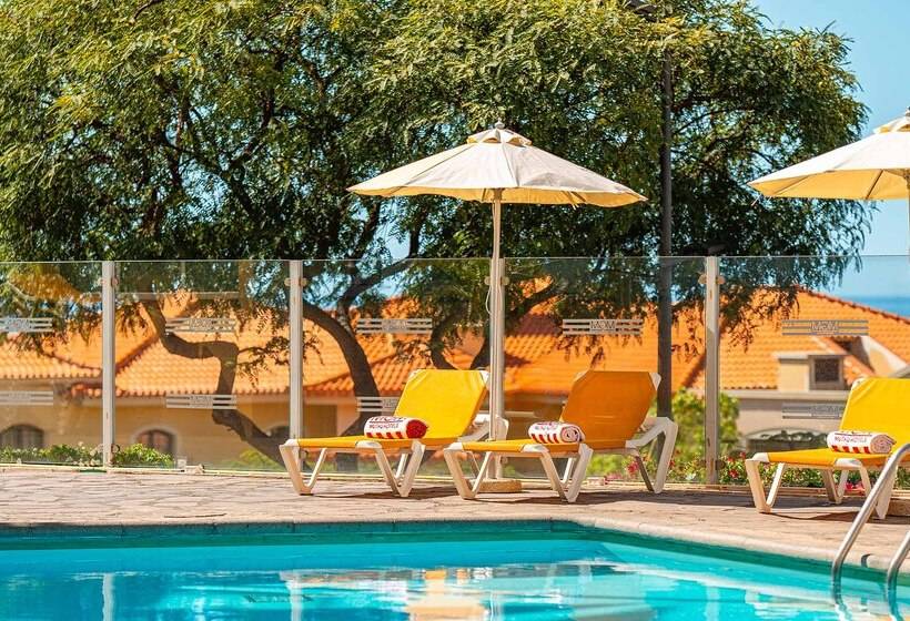 هتل Muthu Raga Madeira