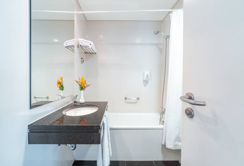 هتل Muthu Raga Madeira