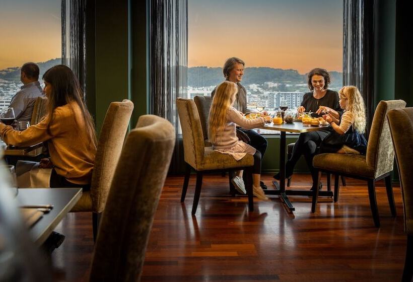 Mövenpick Hotel Wellington