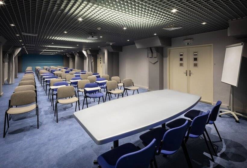 Отель Navegadores