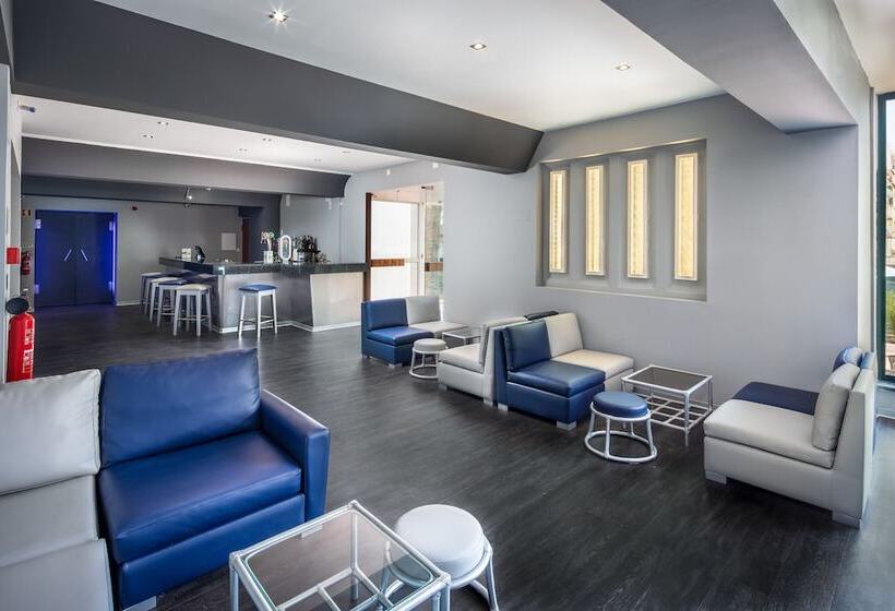 Отель Navegadores