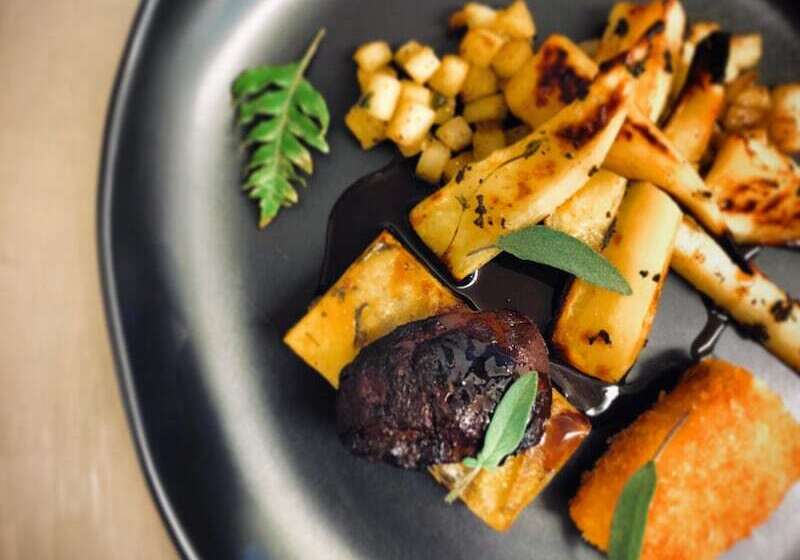 هتل Picton Yacht Club