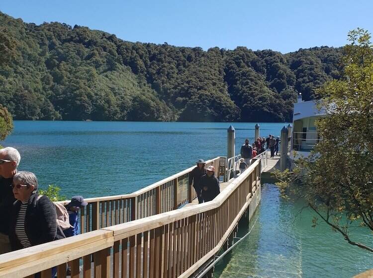 هتل Picton Yacht Club