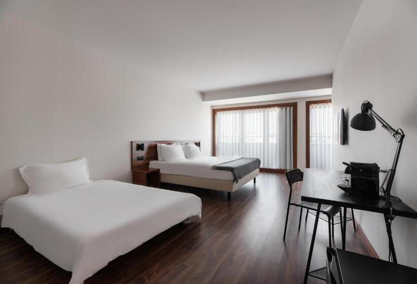 Отель Exe Praia Golfe