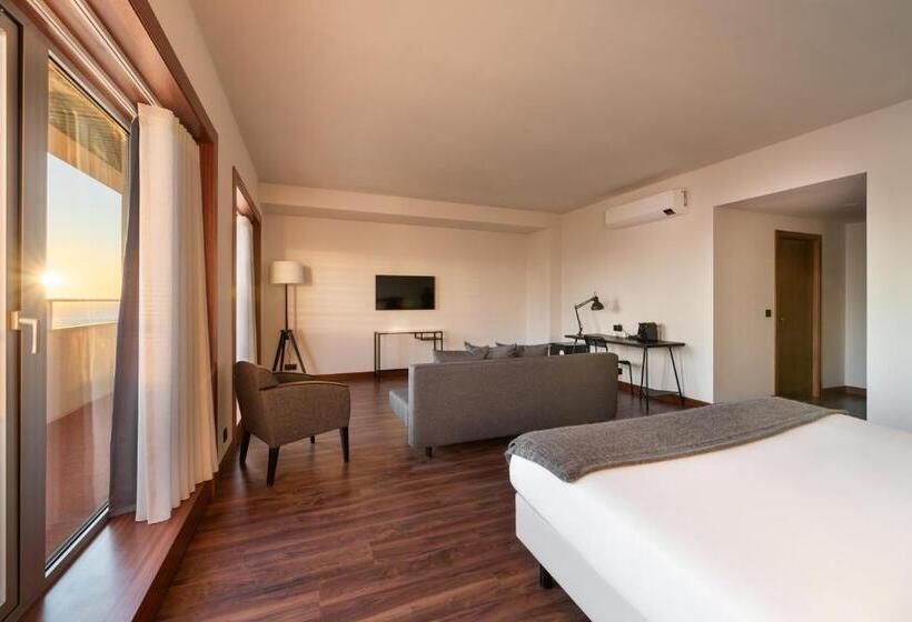 Отель Exe Praia Golfe